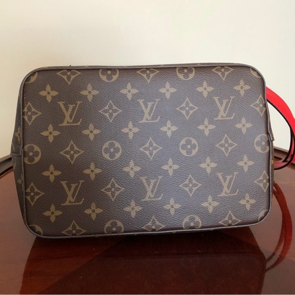 ONE DAY SALE! Louis Vuitton Neo Noe Red MM - Picture 14 of 14